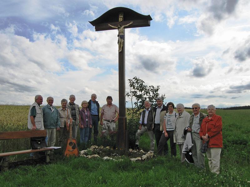 090707danke (01).jpg - Im Juli hatte Claus Bayer die Helfer noch einmal eingeladen.